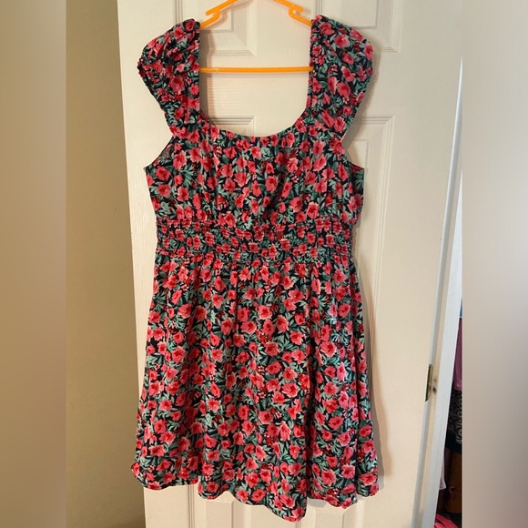 Old Navy Waist-Defined Painted Floral Mini Dress - Picture 2 of 6